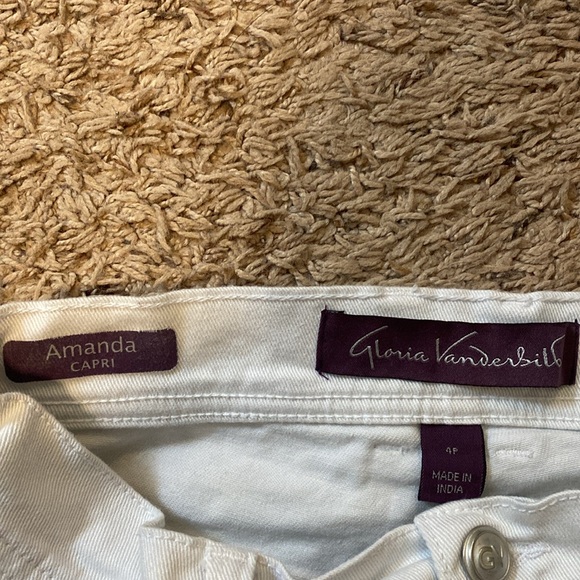 Gloria Vanderbilt white capri pants - Picture 5 of 5
